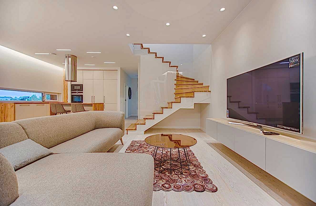 Потолок в новостройке